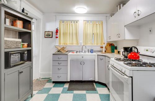 Near Eastside Apartment | 3 Mi to Dtwn Indy 20th-Century Apt with Fenced Yard