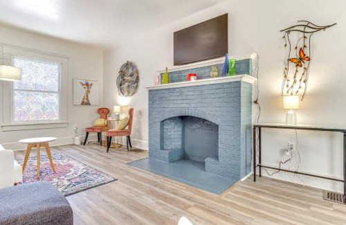 Indianapolis House | 3 Mi to Dtwn Indy Pet-Friendly Home with Backyard!