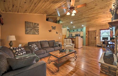 Show Low House | 3 Mi to Fool Hollow Lake Cozy Cabin with Deck