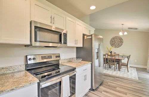 Loris House | 3 Mi to Golf Loris Home with Big Private Yard!