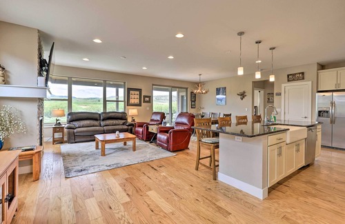Grand Elk Ranch House | 3 Mi to Granby Ranch: Home w/Hot Tub & Mtn Views!