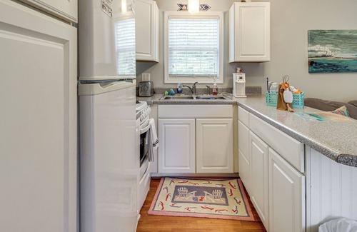 Hampstead House | 3 Mi to ICW: Coastal Carolina Home w/Pool Access