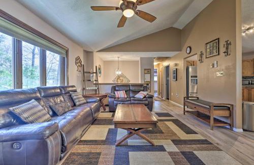 Pocono Summit House | 3 Mi to Kalahari Pocono Mountain Home with Fire Pit
