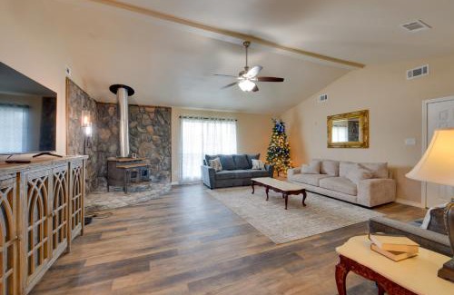 Westlake House | 3 Mi to Lake Charles Family Home in Louisiana!