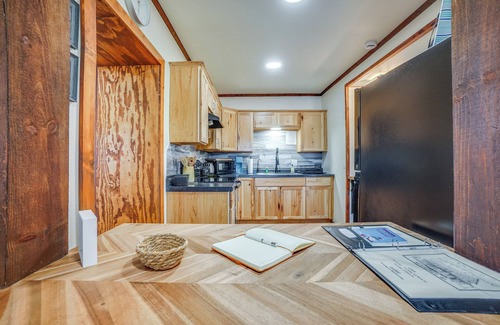 Kewaunee House | 3 Mi to Lake Michigan: Charming Kewaunee Hideaway