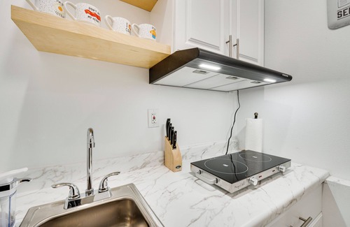 St. Cloud Apartment | 3 Mi to Lakefront Beach: St Cloud Apt