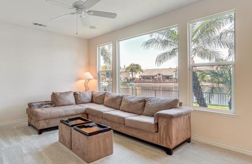 Tracy House | 3 Mi to Main St Tracy Homey Retreat with Game Room!