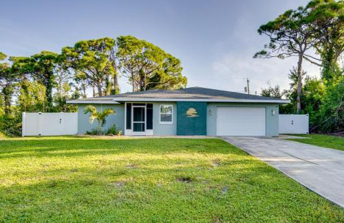 South Venice House | 3 Mi to Manasota Key Stylish Single-Story Home!