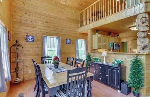 Byrdstown Cabin | 3 Mi to Marina: Cabin w/Hot Tub in Byrdstown!