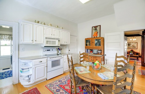 Bristol House | 3 Mi to South Holston Lake: Home w/Mtn Views