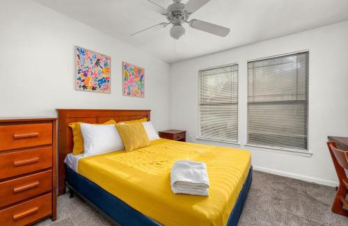 Bearss Plaza Apartment | 3 MI to USF Pool GYM & Pet Friendly
