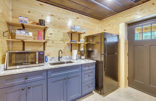 Alpine Bay Cabin | 3 Mi to Water: Logan Martin Lake Cabin Getaway