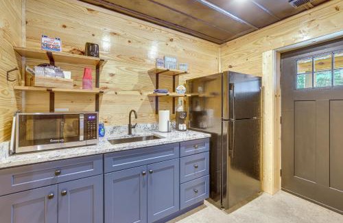 Alpine Bay House | 3 Mi to Water Logan Martin Lake Cabin Getaway