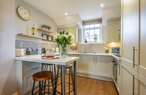York Cottage | 3 Middlethorpe Manor - A couples retreat that sleeps 2 guests in 1 bedroom