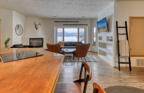 Pagosa Springs House | 3 Miles from Downtown Hot Springs with the BEST VIEWS in town
