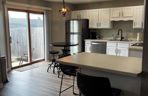 Oshkosh House | 3 miles from EAA! Beautiful Oshkosh Duplex: The Westhaven