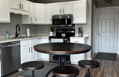Oshkosh House | 3 miles from EAA! Beautiful Oshkosh Duplex: The Westhaven