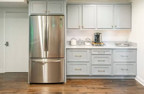 Winston - Salem House | 3 miles from Wake Forest University House/Winston-Salem-sleeps 12