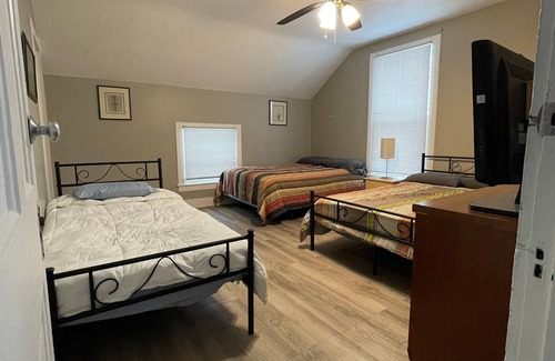 Westside Connection Other | 3 Miles to Downtown 3 Bedrooms 2 Full Baths. Kitchen, Dining & Gathering areas.