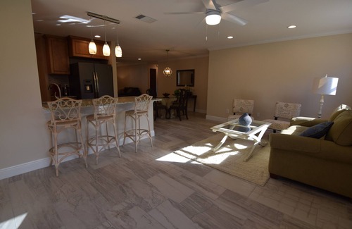 South Sarasota House | 3 Miles to Siesta Beach 3bdr/2bth with heated pool