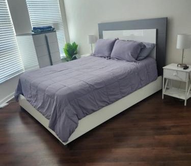 Channel District Apartment | 3 min to Dt Tampa and Amalie Arena - Cozy 1BR - Pool