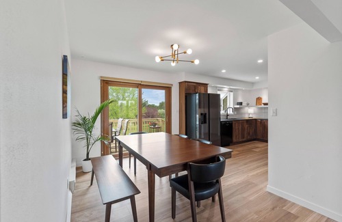 Plymouth House | 3 Min to Road America, outdoor deck, grill, & fire table