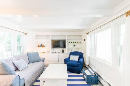 West Yarmouth House | 3 Min Walk to Beach Large Fenced Yard