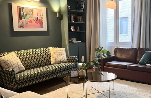 University District House | 3 min walk to MEIR, 10 min to Central Station - cozy 3/4BR - entire house