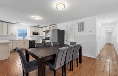 Seaside Heights House | 3 mins from the beach and broadwalk. 3BR/3BTH w/AC +6 beach badges