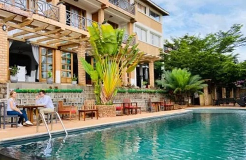 Ambohibao House | 3 minutes from the Airport - 4 BR/1 Bathroom