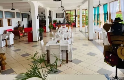 Ambohibao House | 3 minutes from the Airport - 2 BR/1 Bathroom
