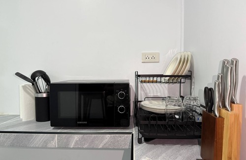 Ko Pha-ngan House | 3-Minute Walk to the Beach! Relax with Stunning Palm & Mountain Views