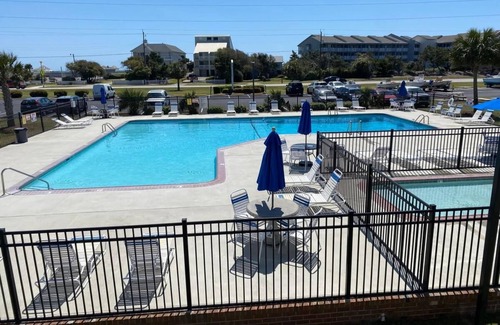 Atlantic Beach Apartment | 3 Minute walk to the Ocean!