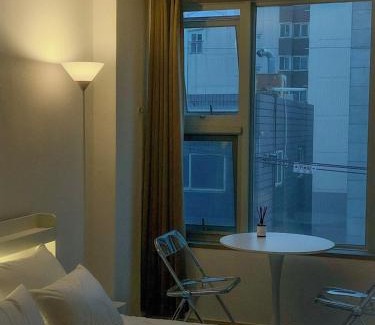Seongsu Apartment | 3 minutes from Ttukseom Station Seongsu Station a cozy house