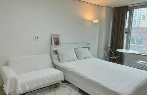 Seongsu Apartment | 3 minutes from Ttukseom Station Seongsu Station a cozy house