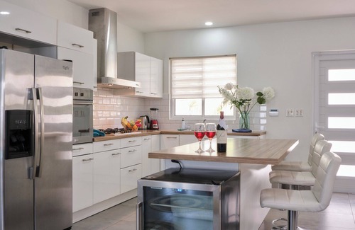 Noord Villa | 3 minutes to Beach - 5 minutes Hotel Area - Relaxing villa with pool in Malmok!