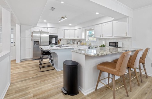 Prien House | 3 Minutes to Casino/Pool & Hot Tub