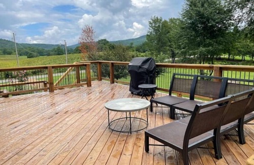 Sparta House | 3 Minutes to Hiking, Kayaking & WaterFalls!