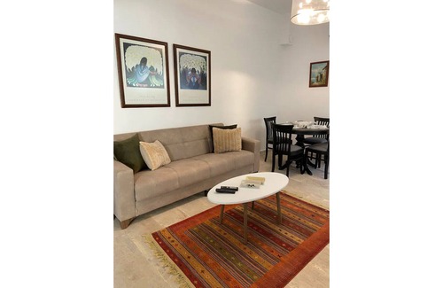 Turunc Apartment | 3 Minutes to the beach - Fully Furnished, Dedicated Work Space.