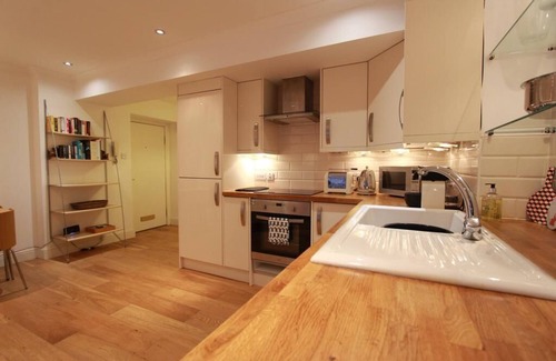Old Town Apartment | 3 New Assembly Close Apartment - Edinburgh Royal Mile