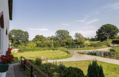 Pulverbatch House | 3 Oaks Lodge