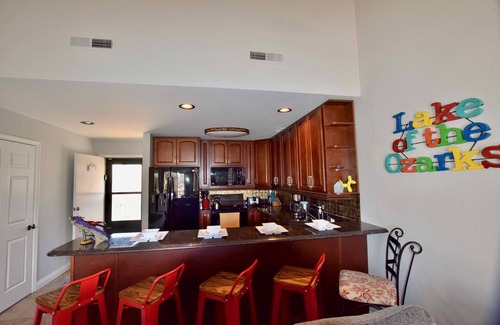 Osage Beach Condo | 3 outdoor pools-mazing Water views!-2 Bedroom condo - PICKLEBALL COURT