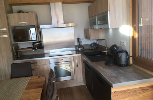Orcieres-Merlette Apartment | 3 p. renovated, Elegance and comfort, on the 8th and last floor at 50 m. tracks