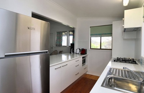 Elliott Heads Cottage | 3 Park Street Elliott Heads