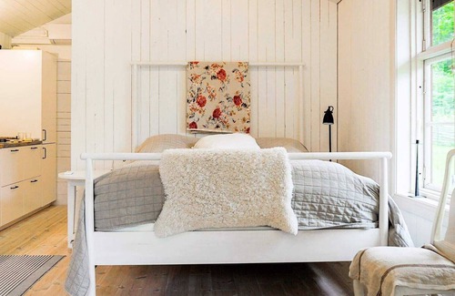 Orebro County House | 3 person holiday home in ÖREBRO