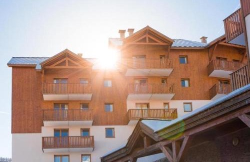 Puy-Saint-Vincent Apartment | 3 Pièces 6 Pers, Pkg, Balcon, 2 Chambres, Cuis. équipée - FR-1-504-127