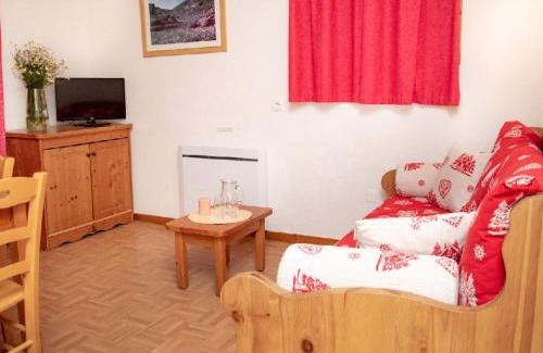 Puy-Saint-Vincent Apartment | 3 Pièces 6 Pers, Pkg, Balcon, 2 Chambres, Cuis. équipée - FR-1-504-127