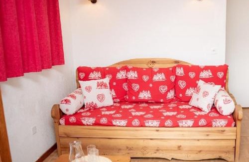 Puy-Saint-Vincent Apartment | 3 Pièces 6 Pers, Pkg, Balcon, 2 Chambres, Cuis. équipée - FR-1-504-127