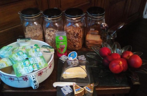 Felletin Bed & Breakfast | 3 Place des Arbres, Chambres D'Hôtes, Felletin