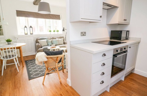 Whalley Cottage | 3 POOLE END, pet friendly, with open fire in Whalley